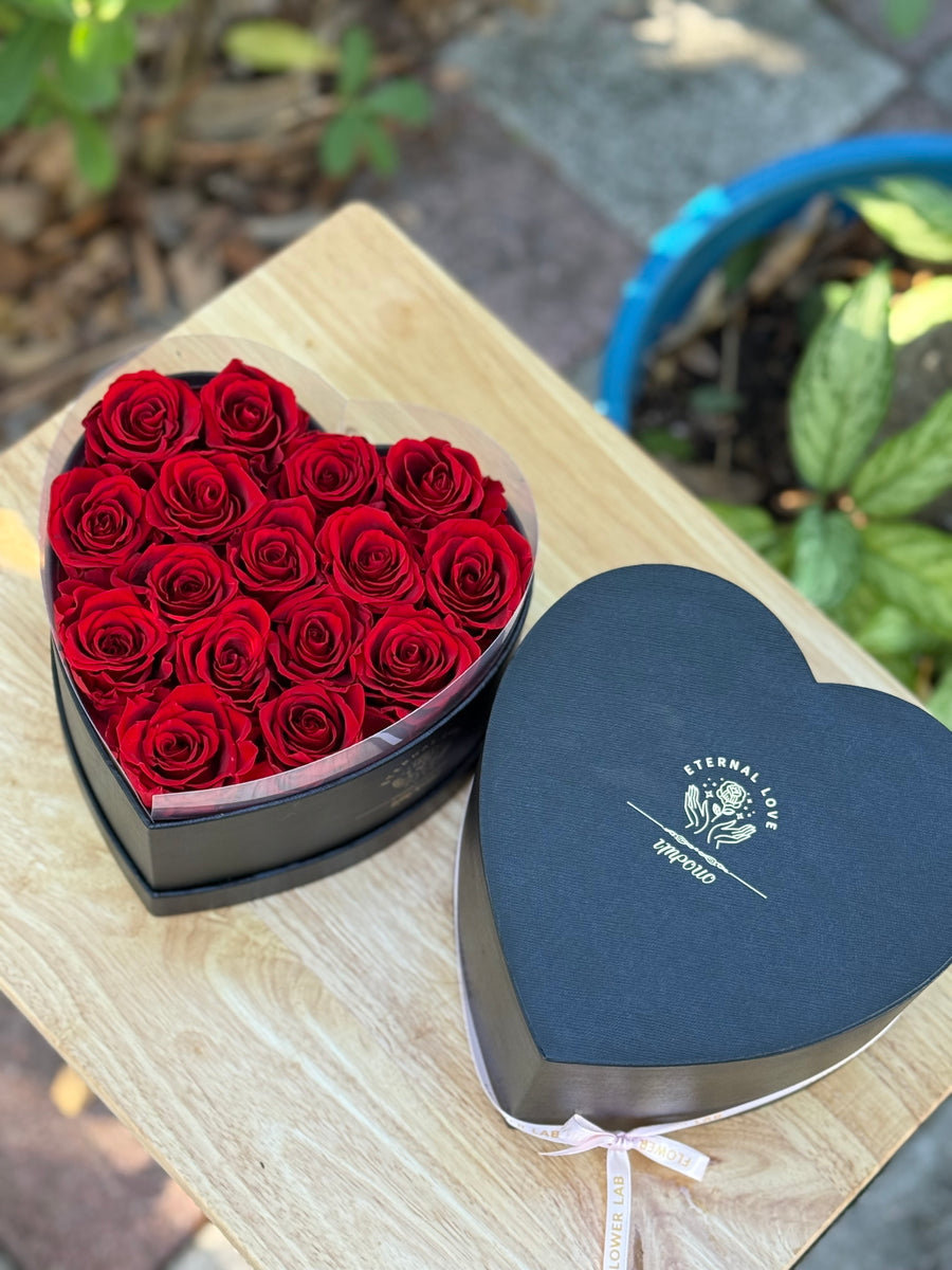 The box with 16 preserved forever long lasting roses