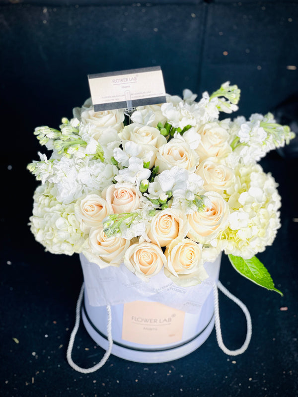 White Classic - Mini Bouquet — The Flower Lab