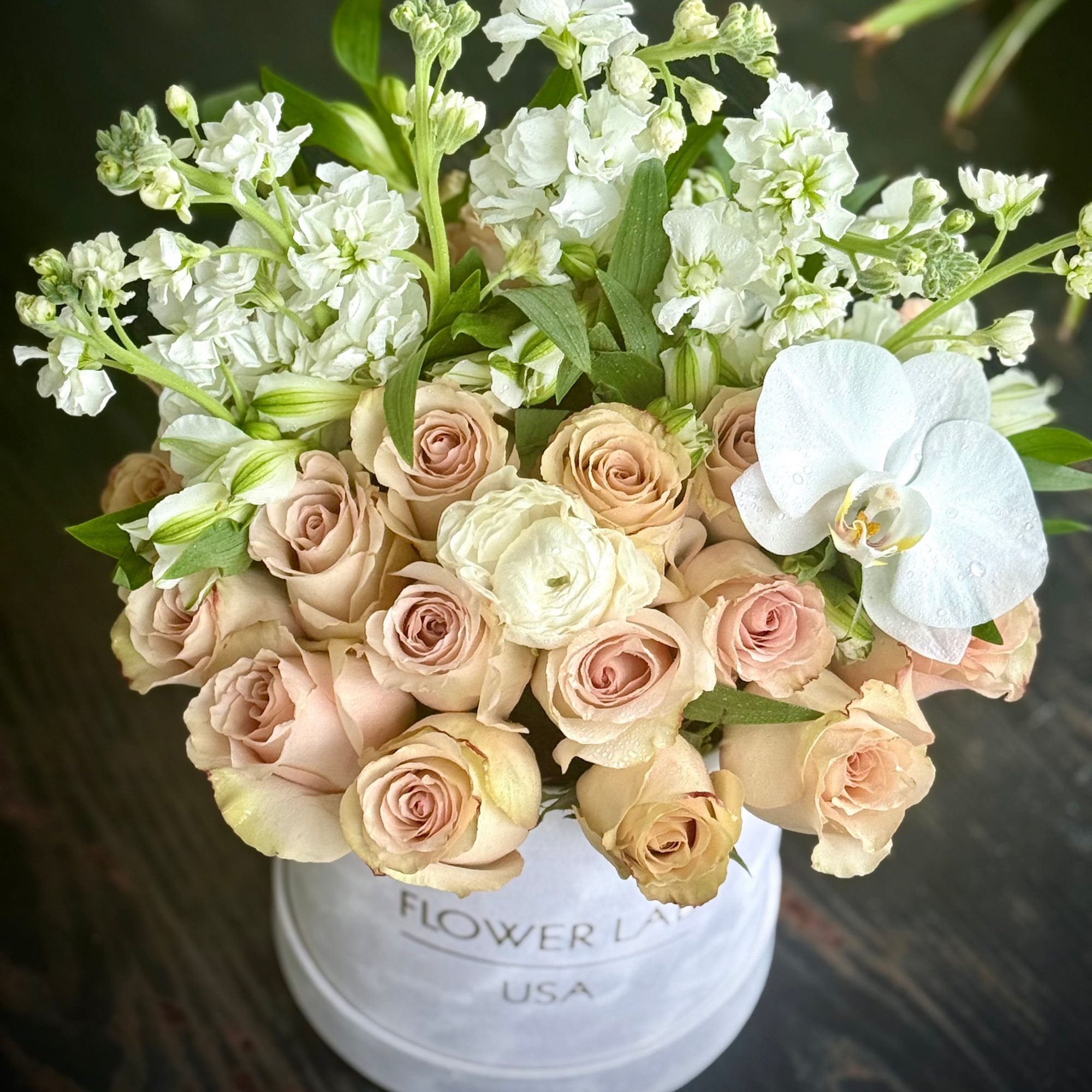 Luxury flower arrangement for delivery in Bal Harbour, Aventura, Sunny Isles