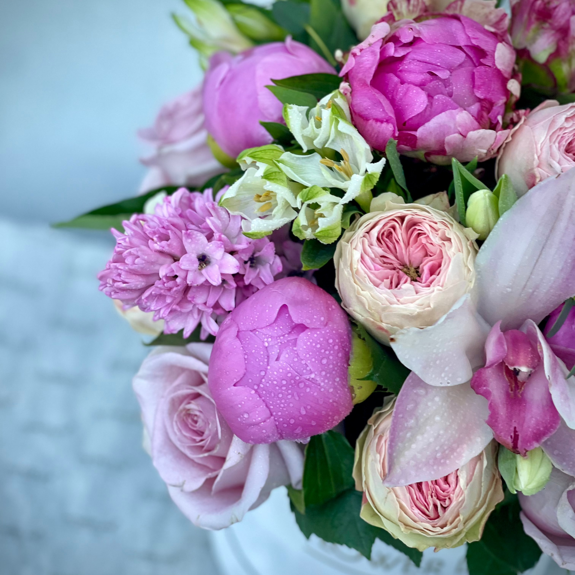 Birthday flower arrangement for delivery in Bal Harbour, Aventura, Sunny Isles