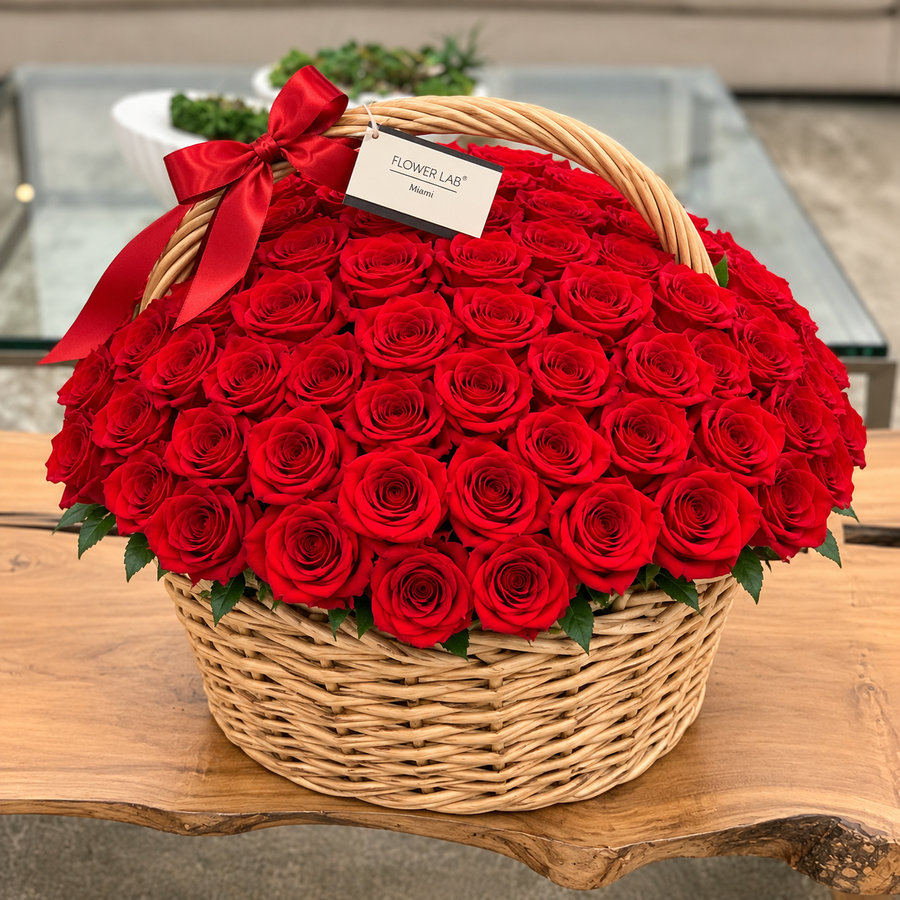 Grandiose|Basket with Red roses