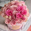 Flower Arrangements With Roses and Lisianthus