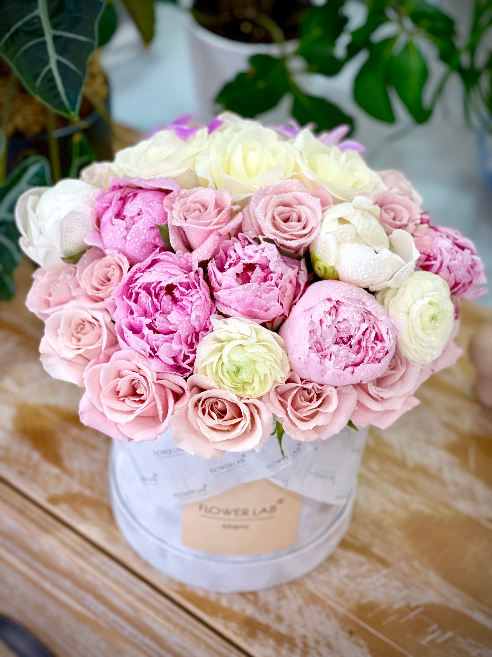 Luxury flowers in aventura