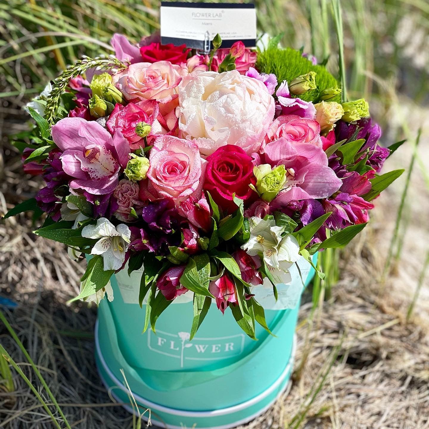 Oceana large box with alstroemerias, roses, peony